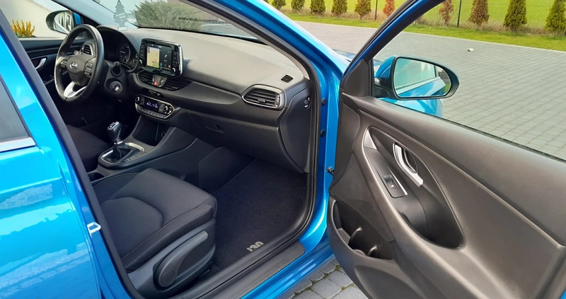 Hyundai I30 cena 52900 przebieg: 93000, rok produkcji 2017 z Ozorków małe 596